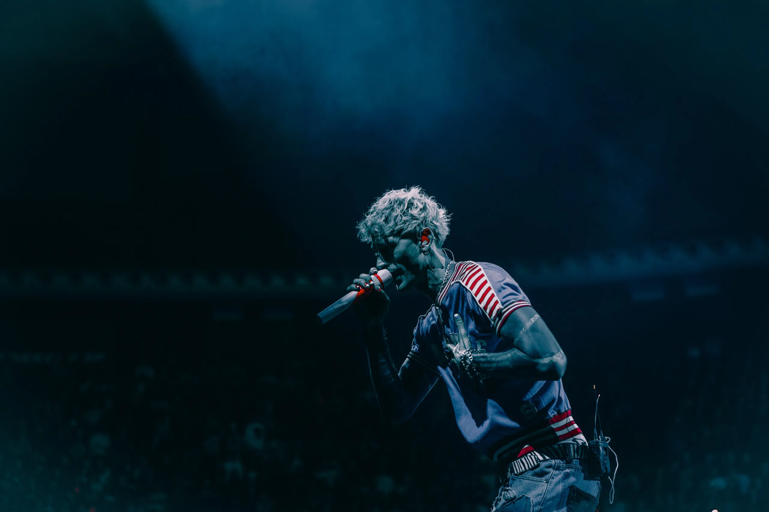 MACHINE GUN KELLY // 01